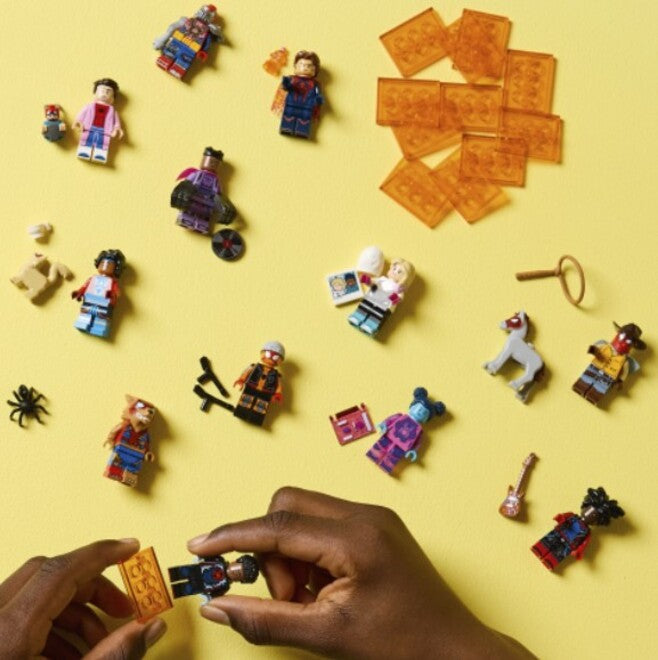 Minifigures 71050