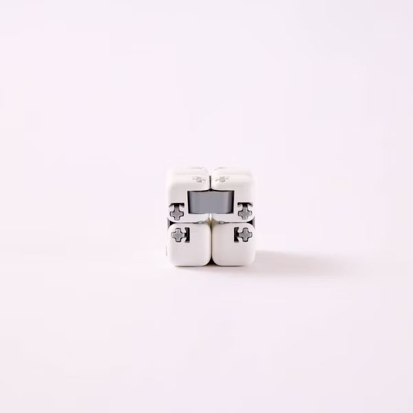 J'adore Infinite Spinner Magic Cubes