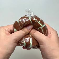 Crackling Wax Squish Ball